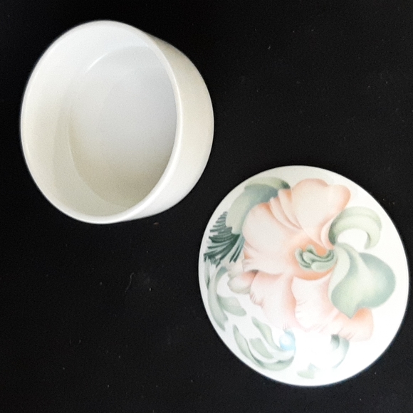 Limoges Handpainted Floral Porcelain Trinket Dish - Picture 6 of 9